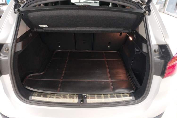 Used BMW X1 2016 sDrive18Li Premium Edition
