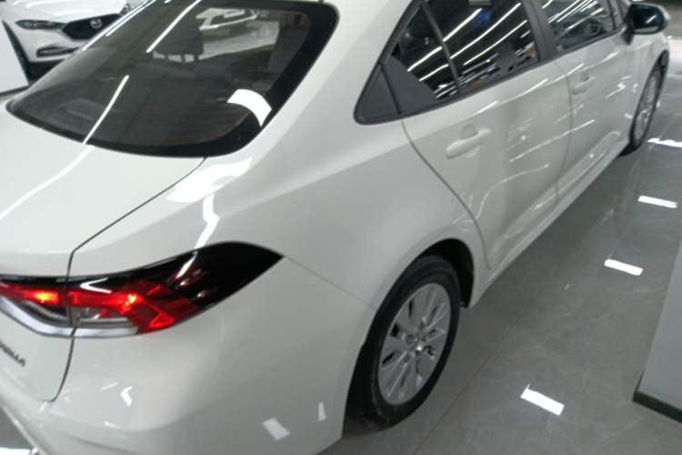 Used Toyota Corolla 2021 TNGA 1.5L CVT Pioneer Edition
