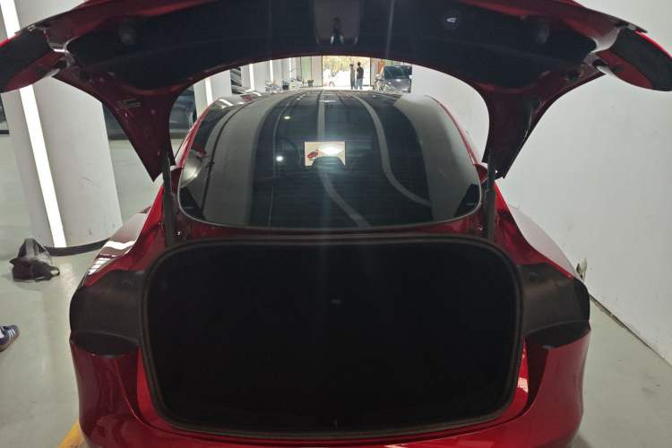 Used Tesla Model 3 2023 Rear-Wheel-Drive Version
