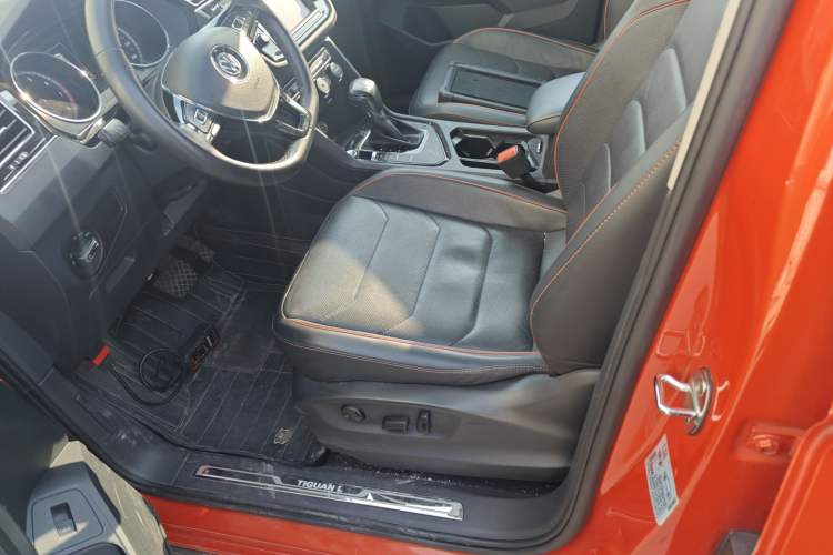 Used Volkswagen Tiguan L 2018 330TSI Automatic Two-Wheel Drive Flagship Edition
