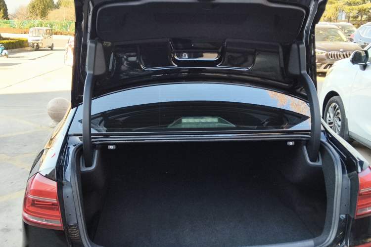 Used Volkswagen Passat 2017 330TSI DSG Luxury Edition
