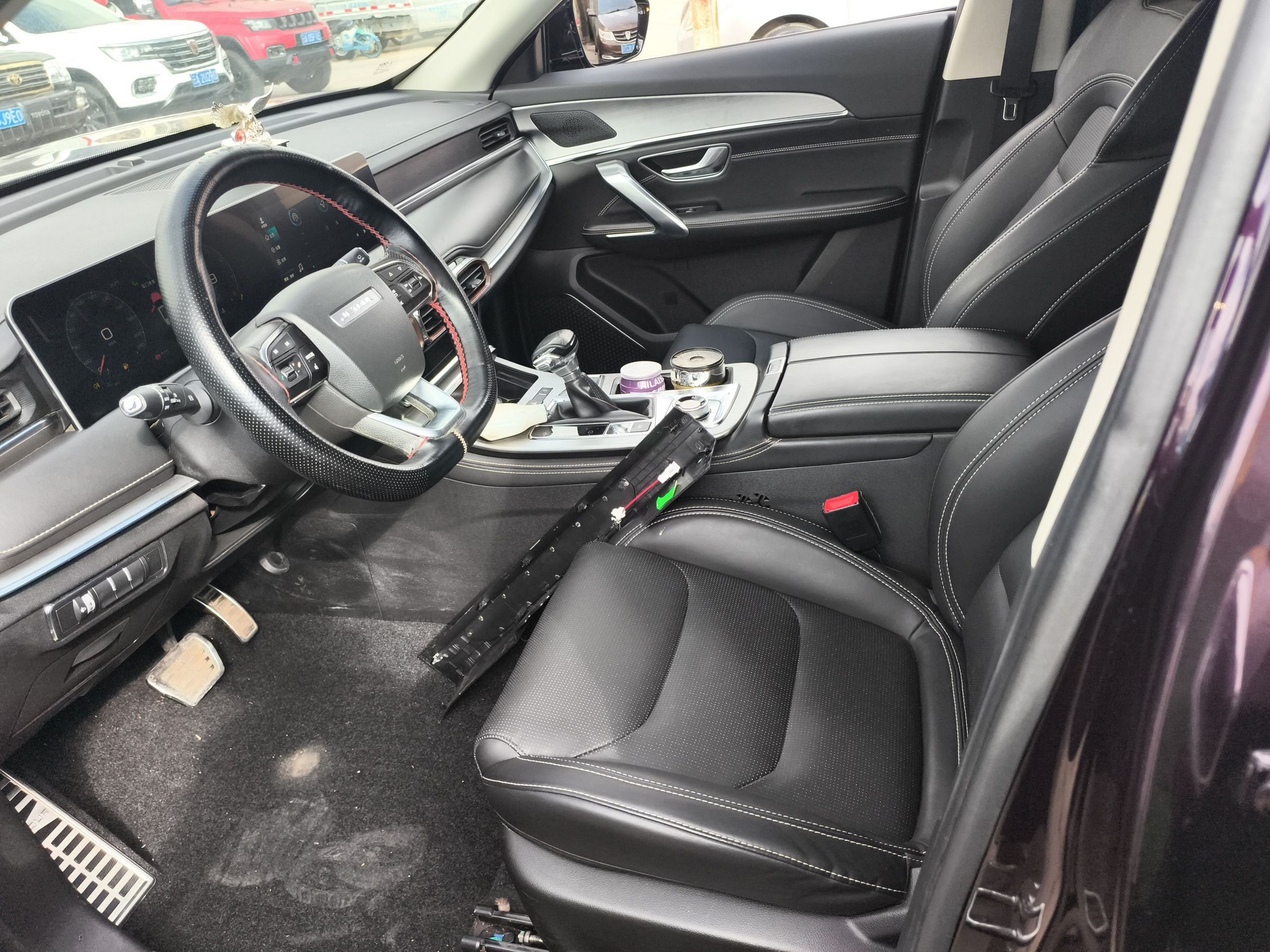 Переднее сиденье в автомобиле