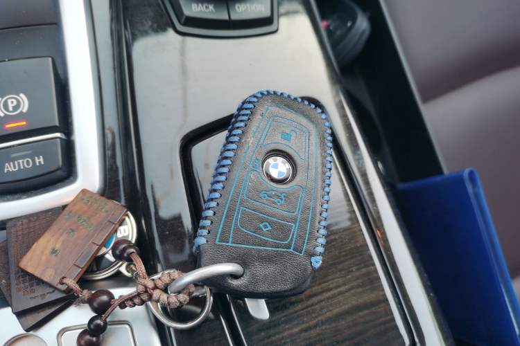 Used BMW 5 Series 2014 525Li Luxury Design Package