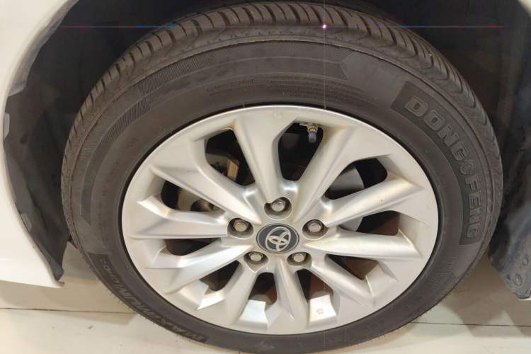 Used Toyota Corolla 2021 Dual-Motor 1.8L E-CVT Elite Edition
