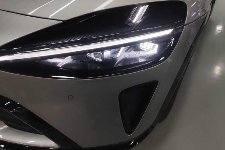 Used  YU7 2025 Ultra-Long Range All-Wheel Drive Pro Version
