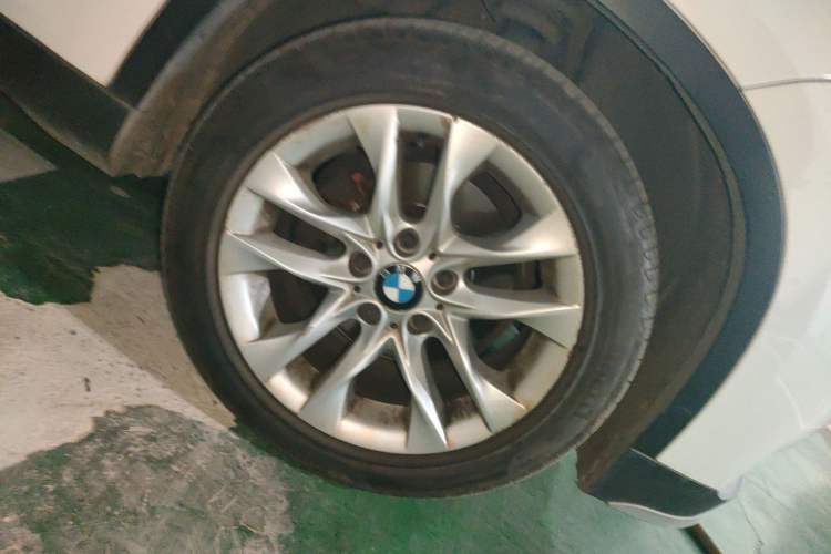 Used BMW X1 2014 sDrive18i Leading Model
