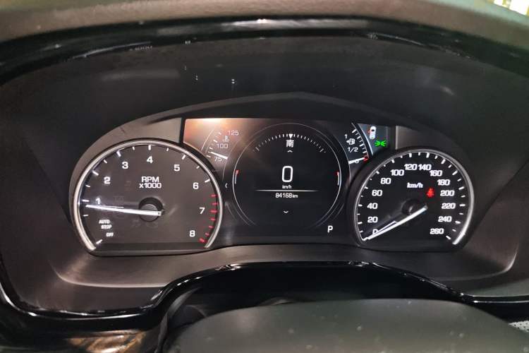 Used Cadillac XT5 2018 25T Luxury Model
