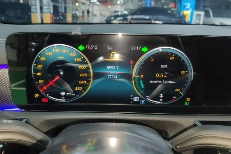 Used Mercedes-Benz A-Class 2022 A 200 L Sport Sedan Fashion Model
