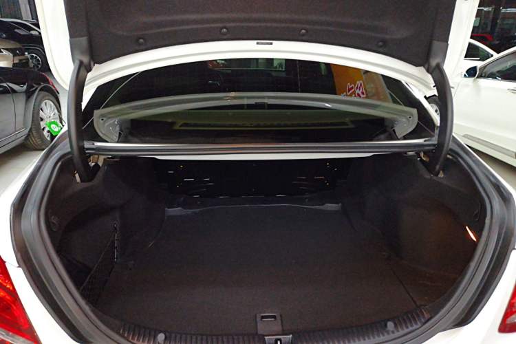 Used Mercedes-Benz C-Class 2017 C 200 L
