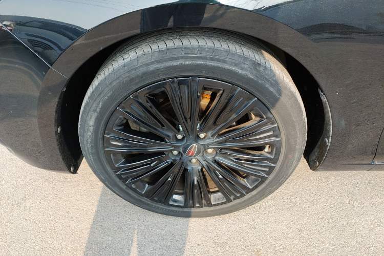 Used Hongqi H5 2022 Classic Model Facelift 1.8T Automatic Smart Connect Flagship Edition
