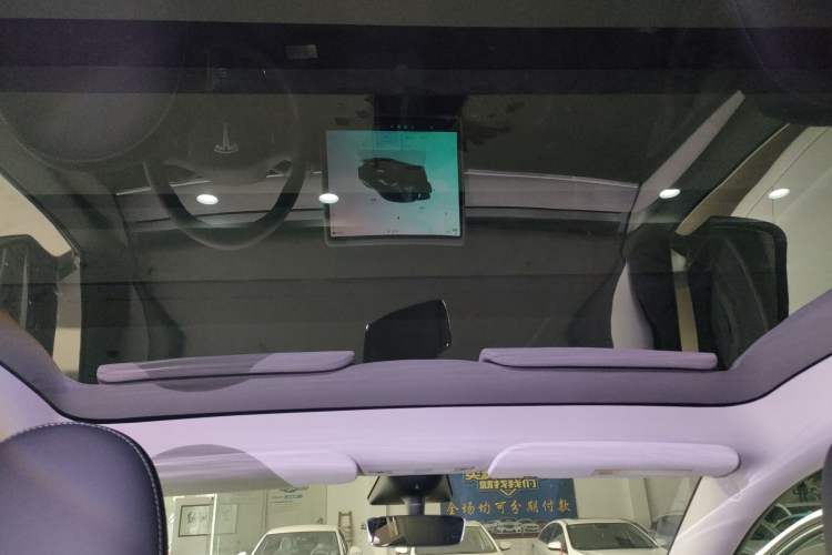 Used Tesla Model Y 2023 Rear-Wheel-Drive Version
