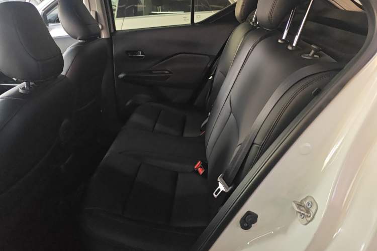 Used Nissan Kicks 2020 1.5L XL CVT Cool Enjoyment Edition
