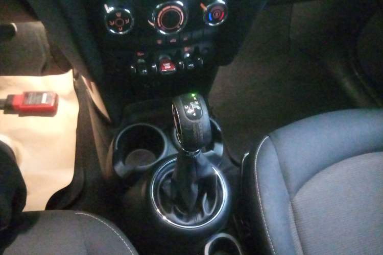 Used  MINI 2016 1.2T ONE Pioneer Edition
