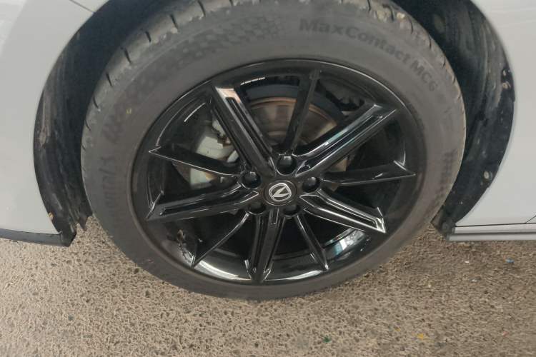 Used Changan UNI-V 2022 1.5T Prestige Version
