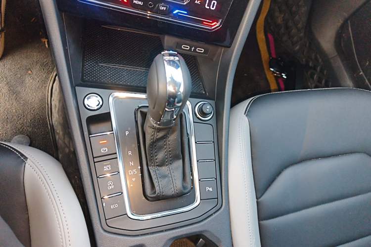 Used Volkswagen Bora 2023 300TSI DSG Prestige Edition
