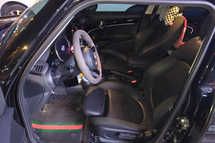 Used MINI MINI 2023 Facelift 2.0T COOPER S Artist Five-Door Edition
