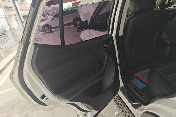 Used Soueast DX3 2016 1.5L Manual Luxury Version
