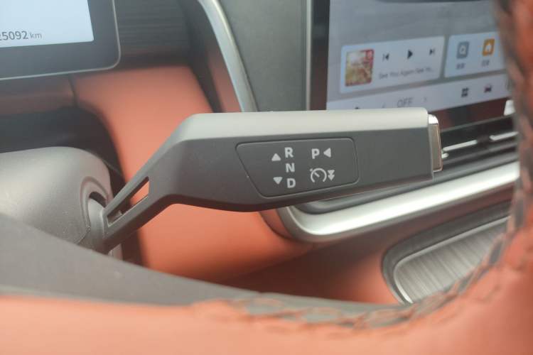 Used  eπ008 2024 636Max All-Electric Version 6 Seats
