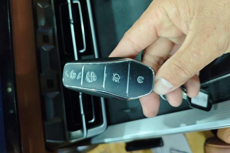 Used BYD Han L 2025 DM-p Four-Wheel-Drive LiDAR Flagship Model
