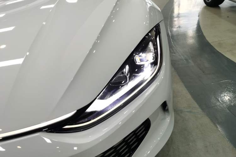 Used Volkswagen Lamando 2024 Lavida L 280TSI DSG Cool & Spicy Edition
