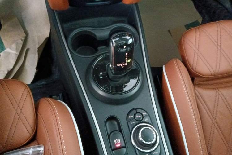 Used  Countryman 2023 Updated 1.5T COOPER ALL4 Connoisseur
