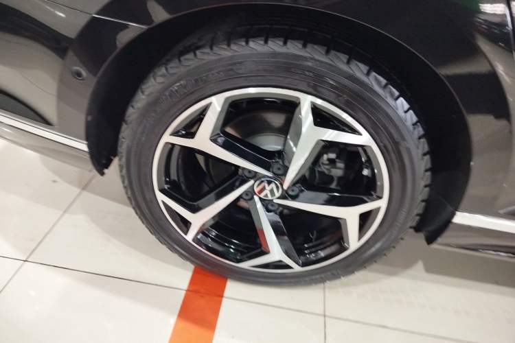 Used Volkswagen Magotan 2023 2 Million Units Limited-Edition 380TSI DSG Flagship Version
