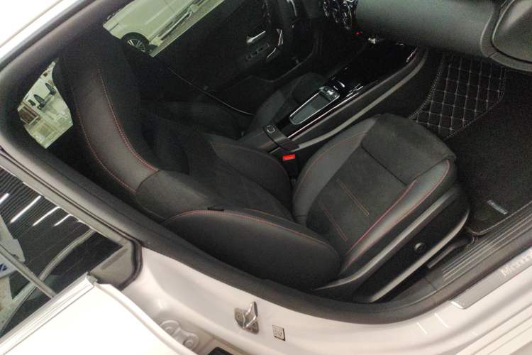 Used Mercedes-Benz CLA 2025 CLA 200
