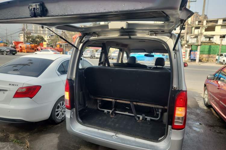 Used Wuling Rongguang V 2015 1.2L Practical Model