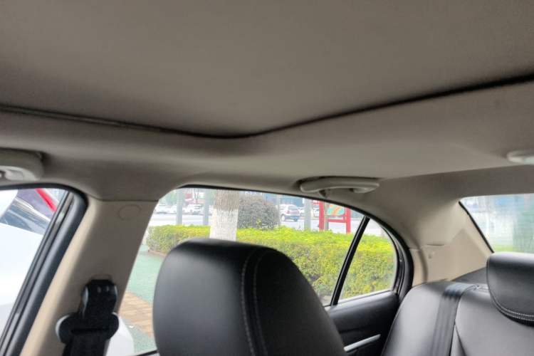 Used Geely Auto Emgrand 2017 Sedan Million Edition 1.5L Manual - Upward Version
