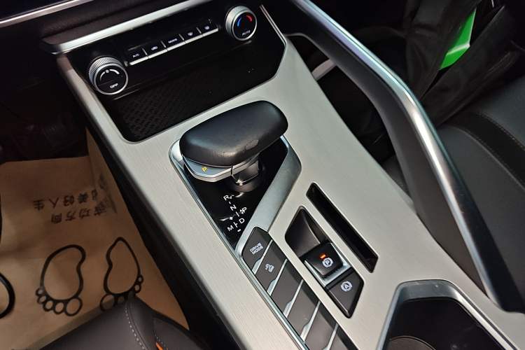 Used Geely Auto Coolray 2023 1.5T DCT Platinum Edition
