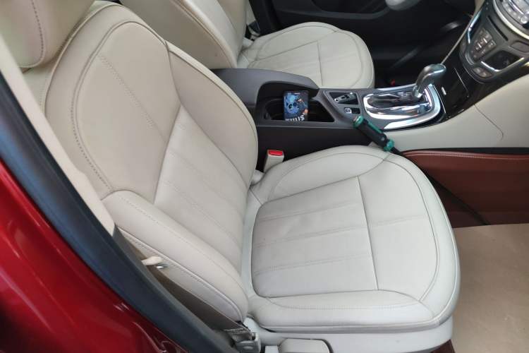 Used Buick Regal 2015 2.0L Elite Fashion Edition
