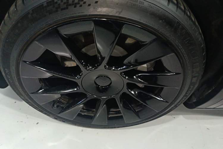 Used Tesla Model Y 2022 Rear-Wheel-Drive Version
