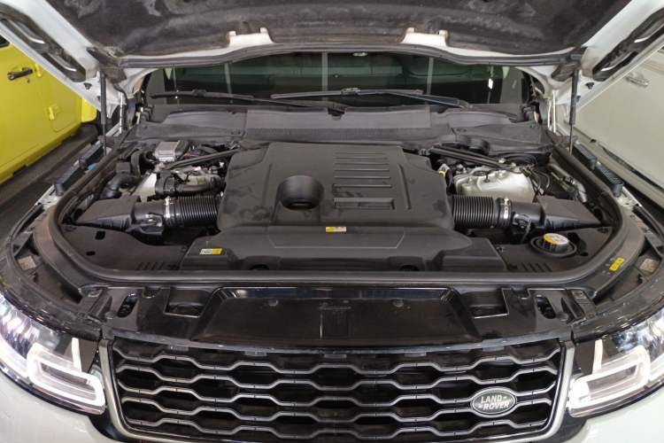 Used Land Rover Range Rover Sport 2020 3.0 L6 HSE DYNAMIC
