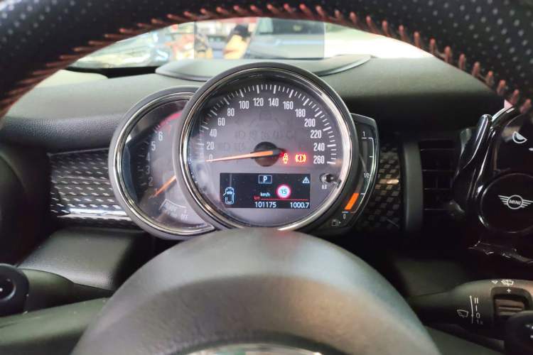 Used  MINI 2016 2.0T COOPER S Pioneer Edition
