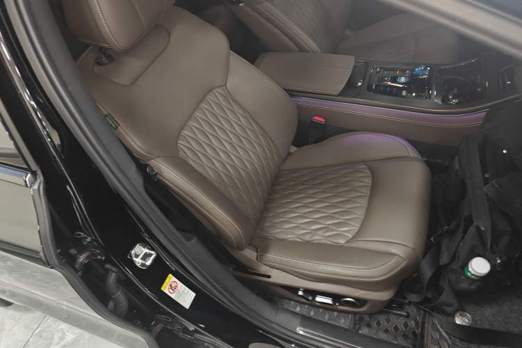 Used BYD Han 2024 DM-i Glory Edition 121KM Prestige Model
