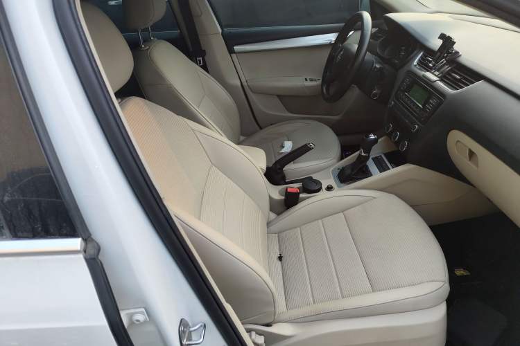 Used Skoda Octavia 2015 1.6L Automatic Yijie Edition