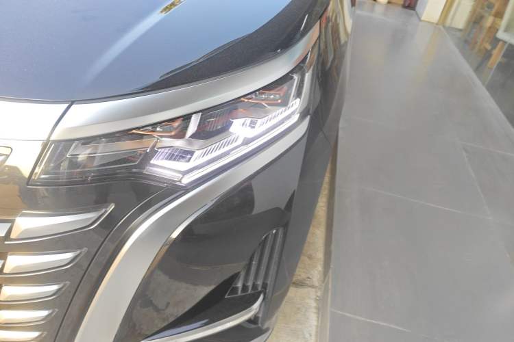 Used Denza D9 2024 DM-i 980 Four-Wheel Drive Prestige Model