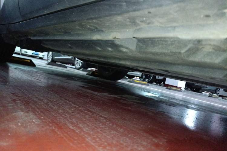 Used Toyota C-HR 2018 2.0L Luxury Sunroof Version China VI Standard
