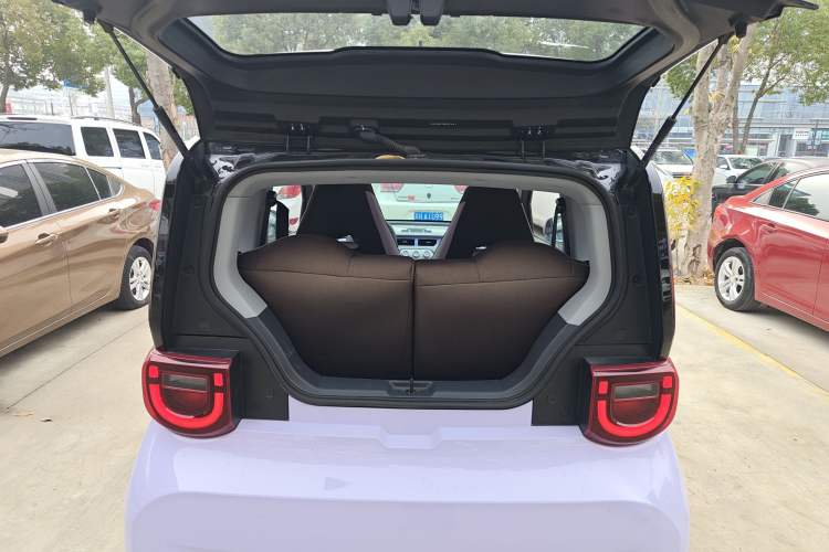 Used Chery QQ Ice Cream 2022 170km Sundae Phosphate Lithium-Ion
