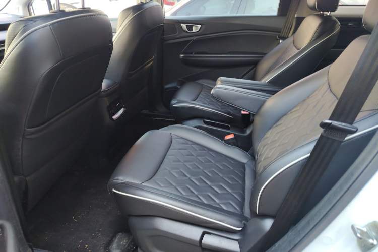 Used Wuling Jiachen 2022 1.5T CVT Deluxe Flagship Edition
