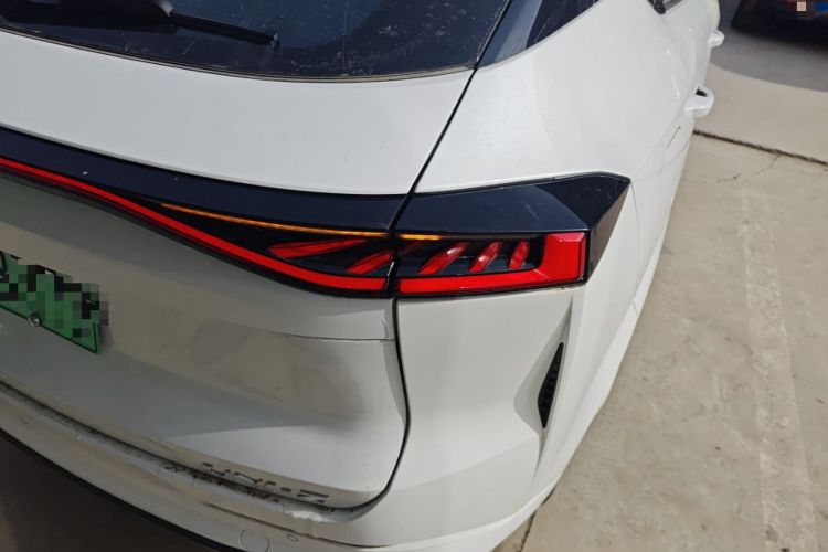 Used Changan UNI-Z New Energy 2024 Blue Whale Smart Electric iDD 125km Beyond Edition
