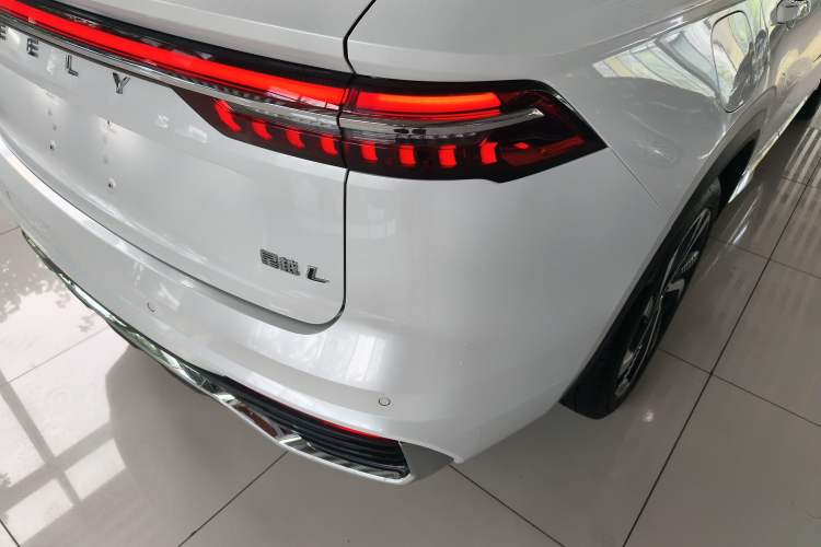 Used Geely Auto Monjaro L 2024 2.0TD High-Power Automatic Two-Wheel Drive Skyline Edition
