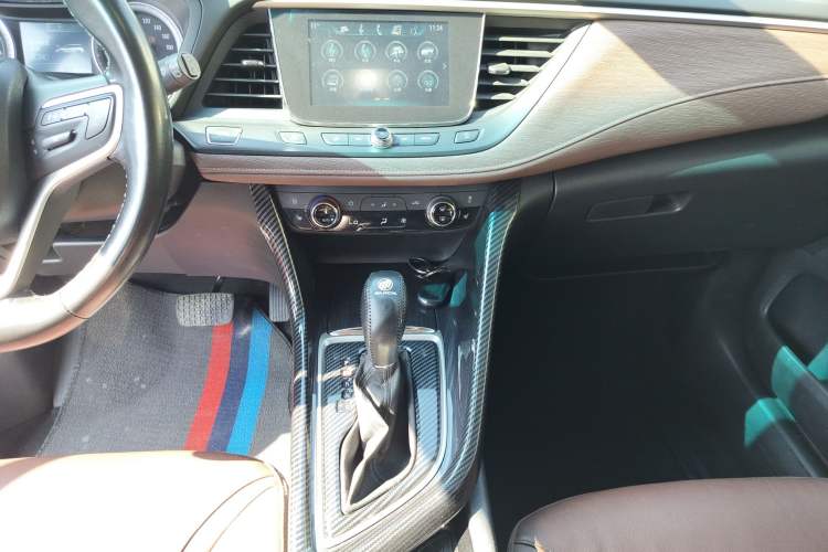 Used Buick GL6 2018 18T 6-Seater Prestige Model
