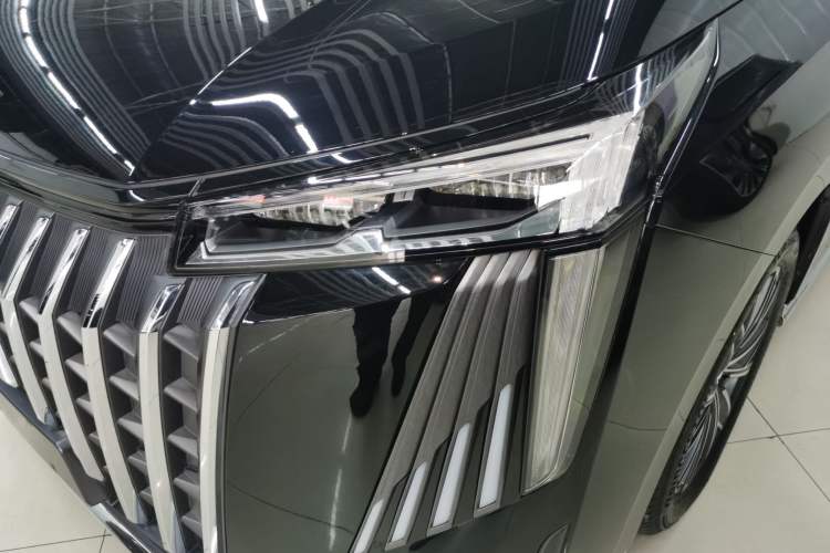 Used GAC Trumpchi M8 2024 Master Series 400T Prestige Edition
