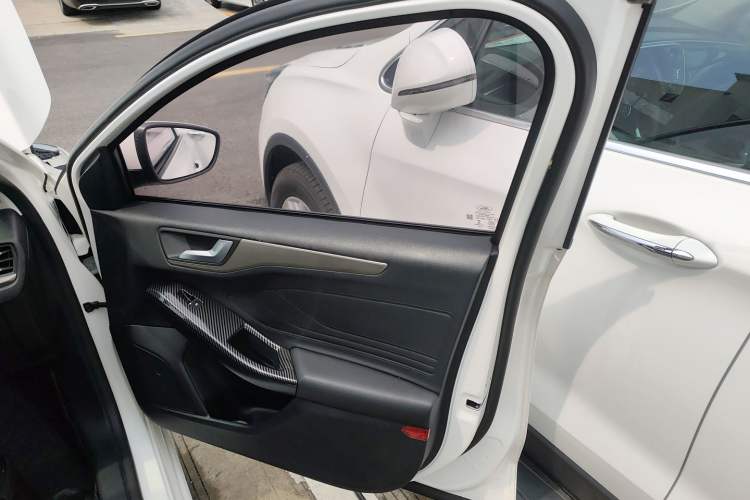 Used Ford Focus 2020 Sedan EcoBoost 180 Automatic Trend Edition
