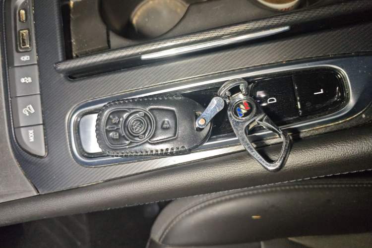 Used Buick Enclave 2020 28T Two-Wheel Drive Luxury Version