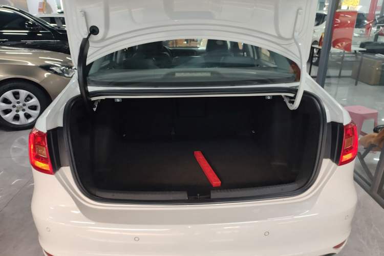 Used Volkswagen Sagitar 2014 1.6L Automatic Comfort Model