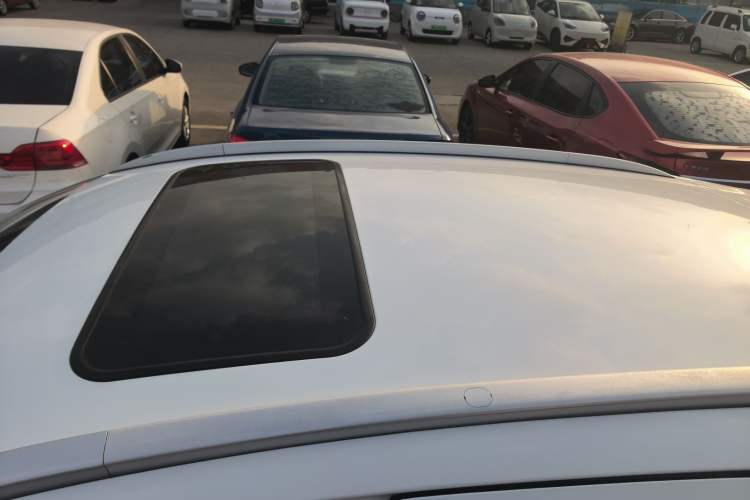 Used Geely Auto Vision X3 2021 PRO 1.5L CVT Deluxe Model
