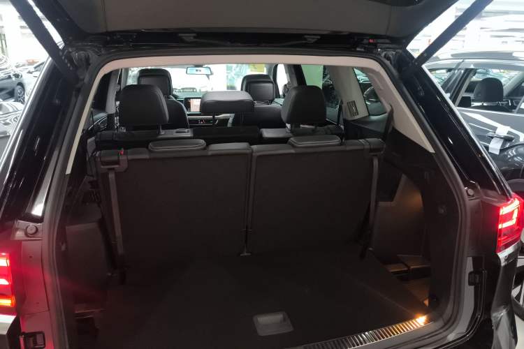 Used Volkswagen Teramont 2024 380TSI Four-Wheel Drive Longxiang Edition
