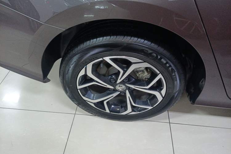 Used MG 5 2023 180 DVVT CVT Fashion Edition
